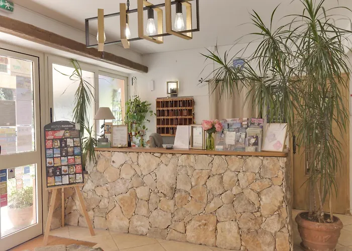 Des Etrangers Hotel *